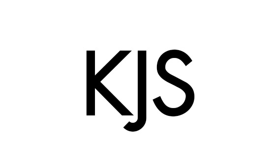 KJS แบรนด์กรอบแว่นตาที่เน้นความคุ้มค่า ใส่ง่าย และเหมาะกับการใช้งานในชีวิตประจำวัน มีดีไซน์เรียบง่าย น้ำหนักเบา และเลือกใส่ได้หลายโอกาส เหมาะสำหรับผู้ที่ต้องการกรอบแว่นคุณภาพดีในราคาจับต้องได้